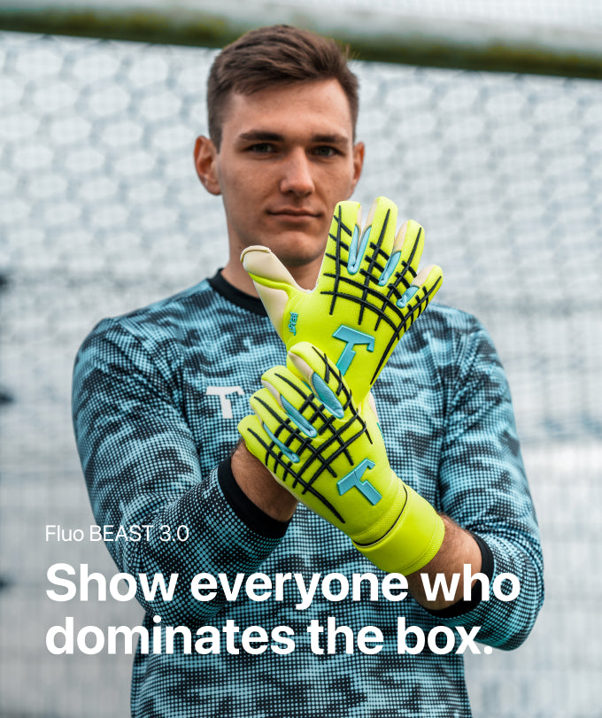 Goalkeeper Gloves | Goalie Gloves for peak performances