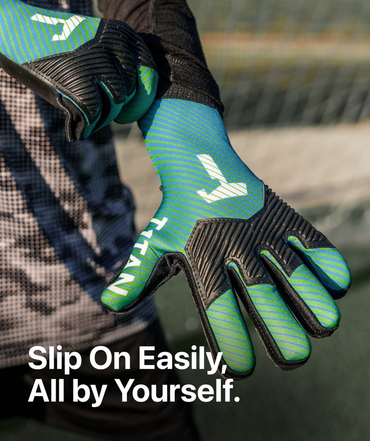 AROX 1.0 Green Junior – Entry-Level Kids Goalkeeper Gloves